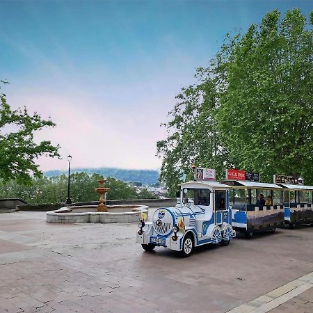 Quartier Du Chateau, Superbe Appartement Avec Parking ポー エクステリア 写真